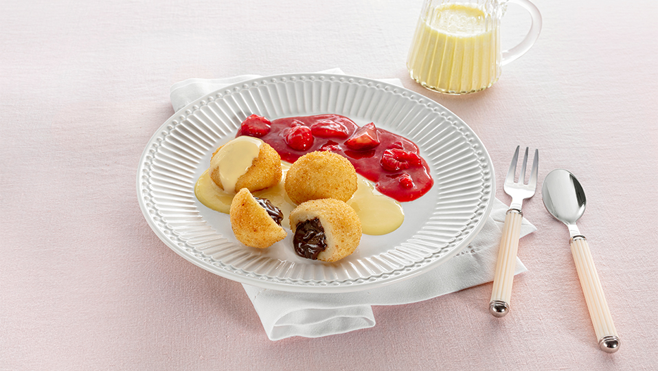 Topfenknödel mit Nougatcremefüllung