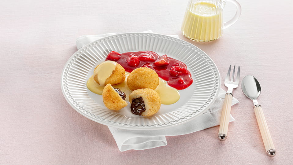 Topfenknödel mit Nougatcremefüllung